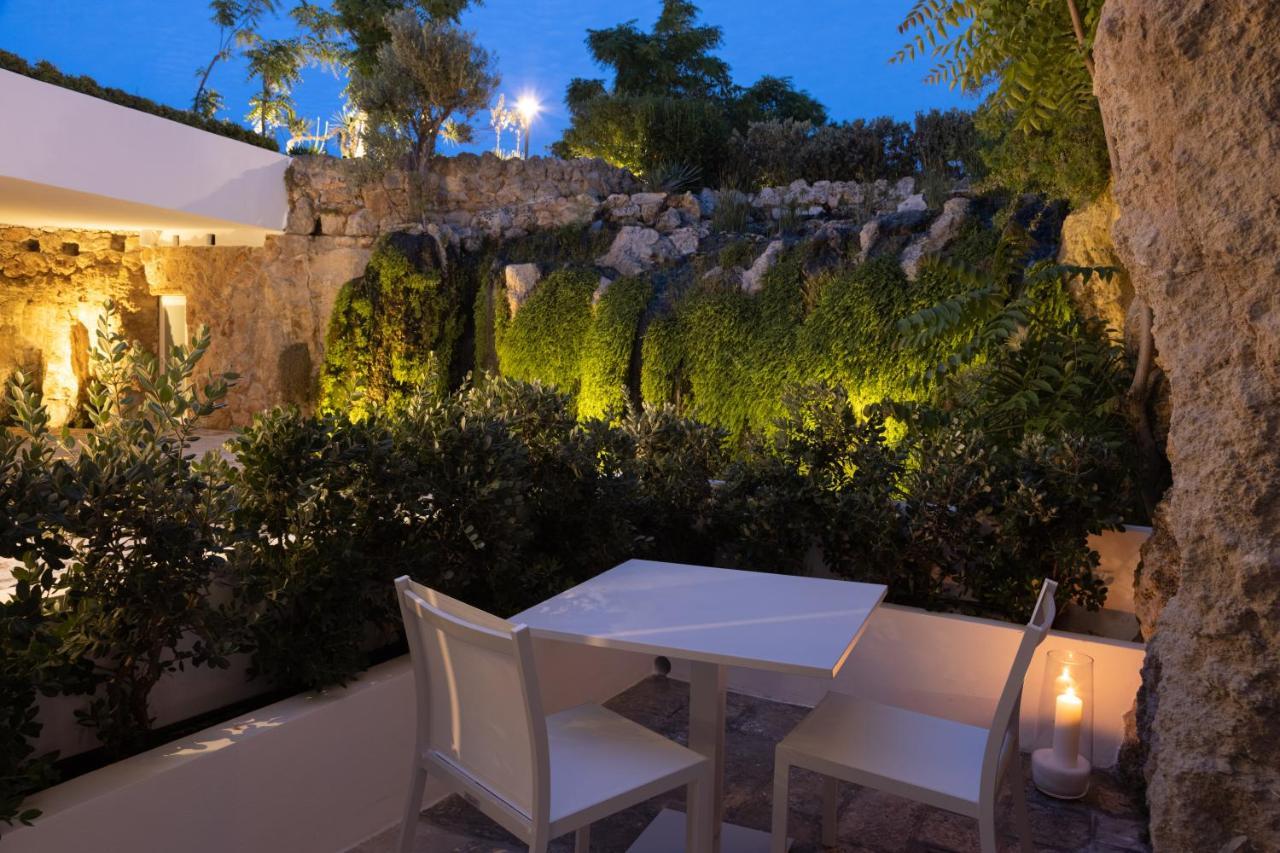 Grotta Palazzese Beach Hotel Polignano a Mare Exterior photo