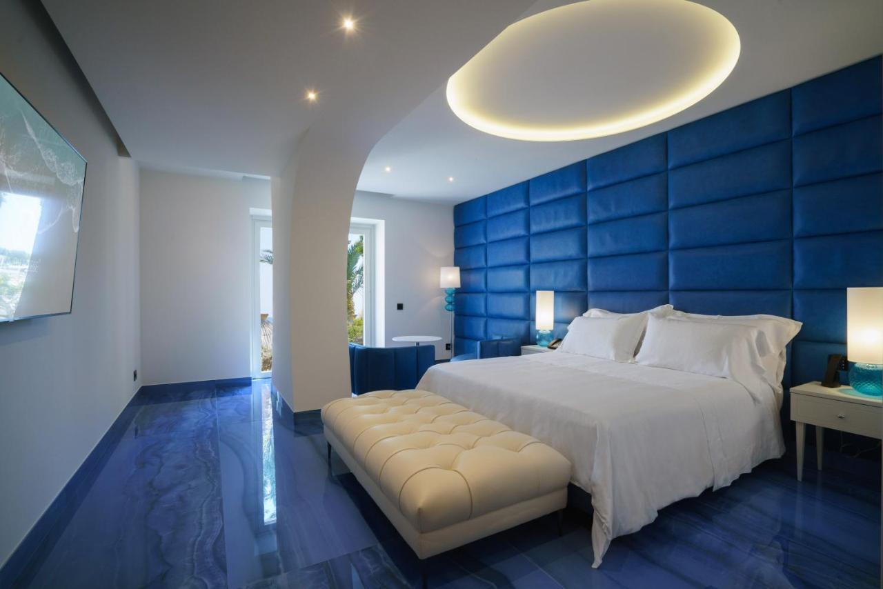 Grotta Palazzese Beach Hotel Polignano a Mare Exterior photo