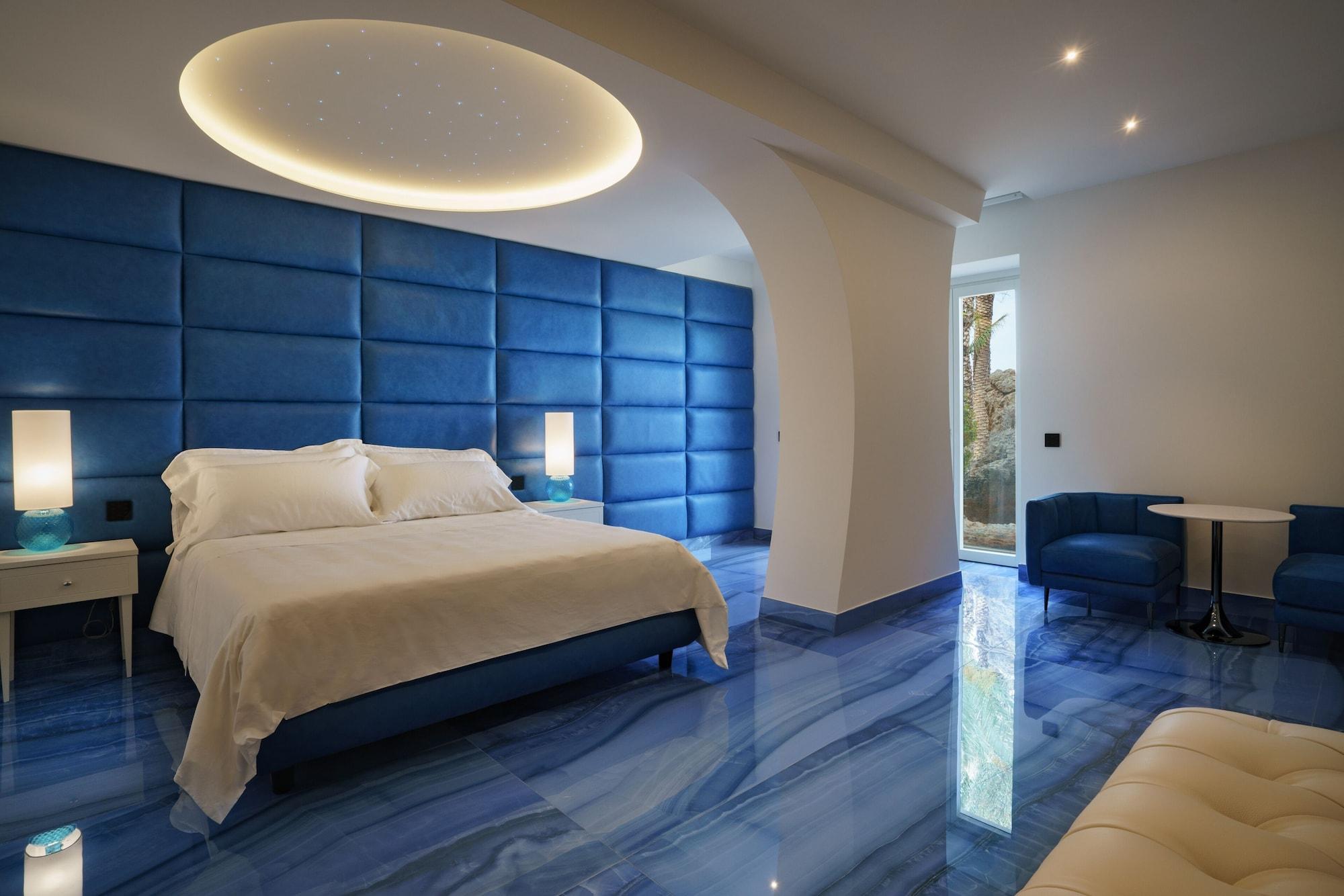 Grotta Palazzese Beach Hotel Polignano a Mare Exterior photo