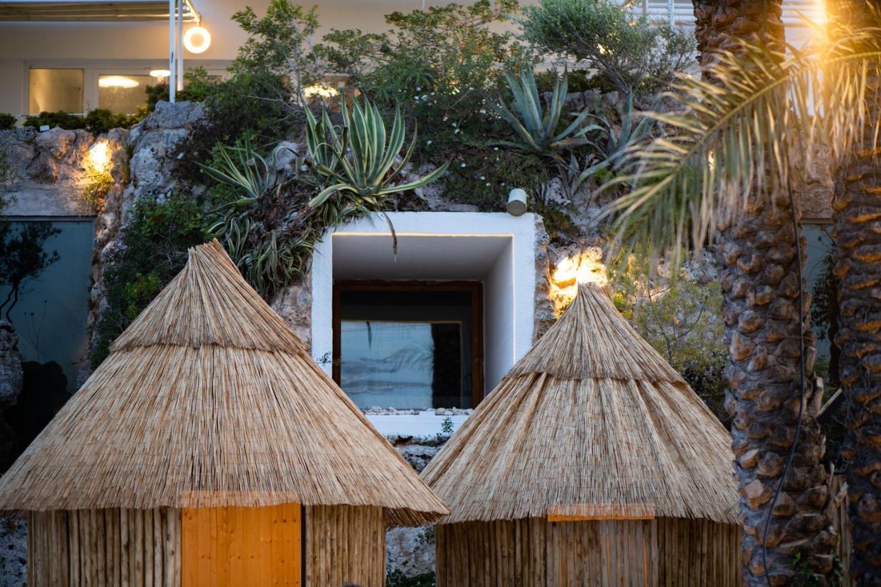 Grotta Palazzese Beach Hotel Polignano a Mare Exterior photo