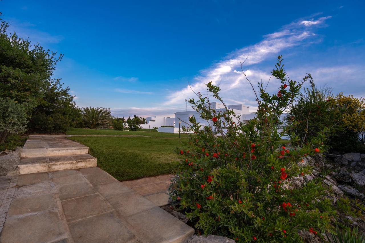 Grotta Palazzese Beach Hotel Polignano a Mare Exterior photo